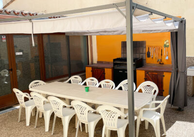 Rural House Los Cipreses de Mesones Guadalajara next to Madrid - Photo of the barbecue yard